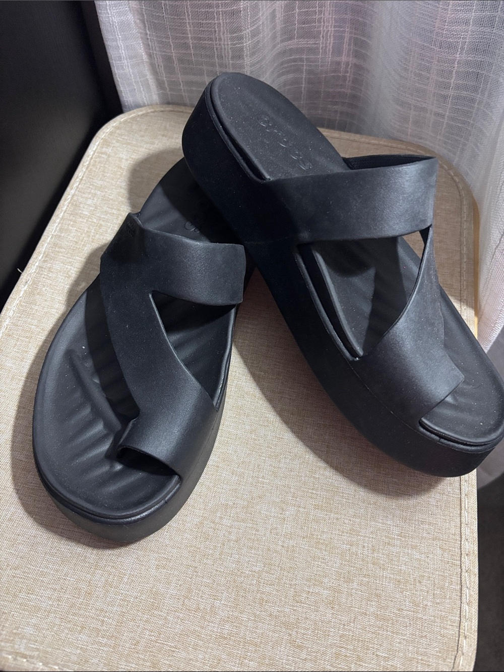 CROCS Women's Black Platform Slide Sandals NWOT